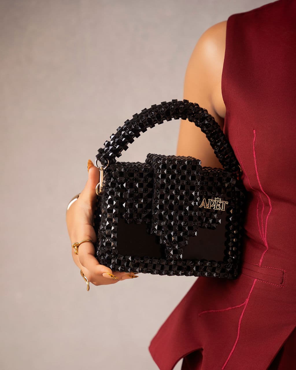 Klair Black Detail